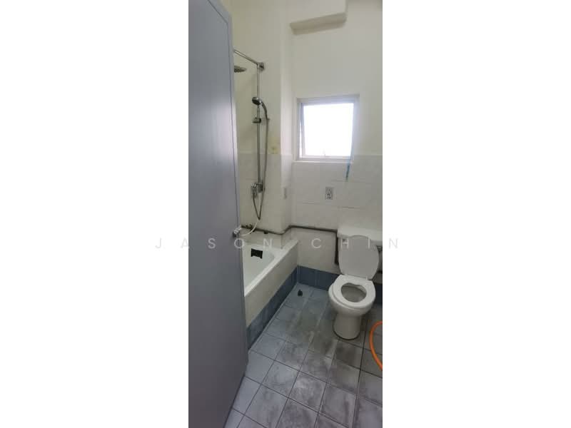 Condominium for Rent at Ridzuan Condominium - Jason Chin - Bathroom - PropertyGuru.com.my