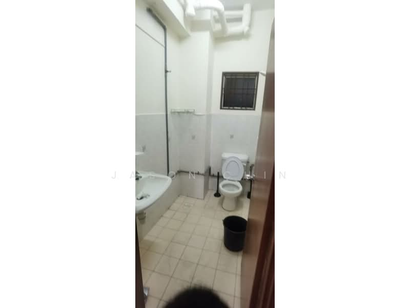 Condominium for Rent at Ridzuan Condominium - Jason Chin - Bathroom - PropertyGuru.com.my