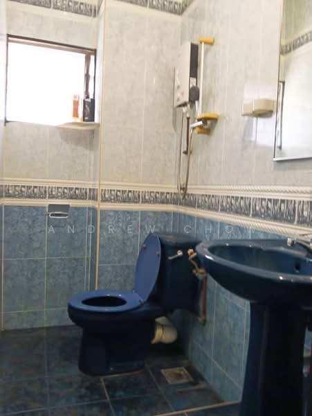 Apartment for Rent at Krystal Villa - Andrew Chow - Bathroom - PropertyGuru.com.my