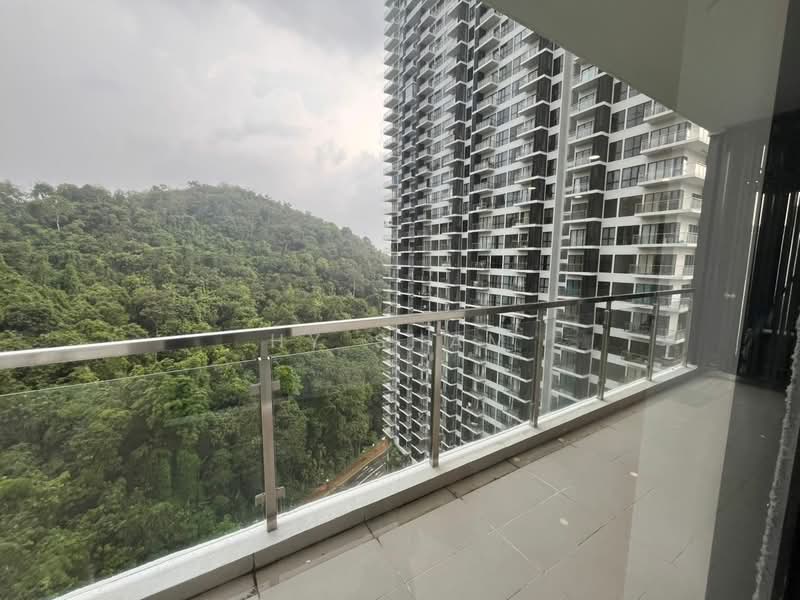 Servis Apartment untuk Disewa di Hampton Height Damansara - HY Sham - Balcony - PropertyGuru.com.my