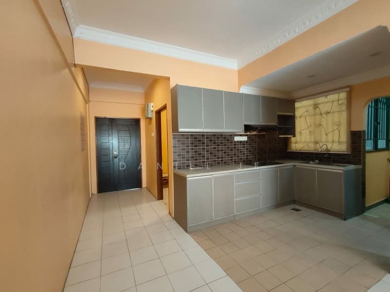 Pangsapuri untuk Disewa di Prima Bayu Apartment - Daniel Je - Kitchen - PropertyGuru.com.my