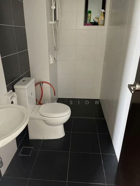 Service Residence for Sale at Sky View - Eva Siow - Bathroom - PropertyGuru.com.my