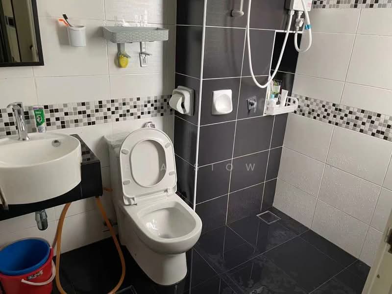 Service Residence for Sale at Sky View - Eva Siow - Bathroom - PropertyGuru.com.my
