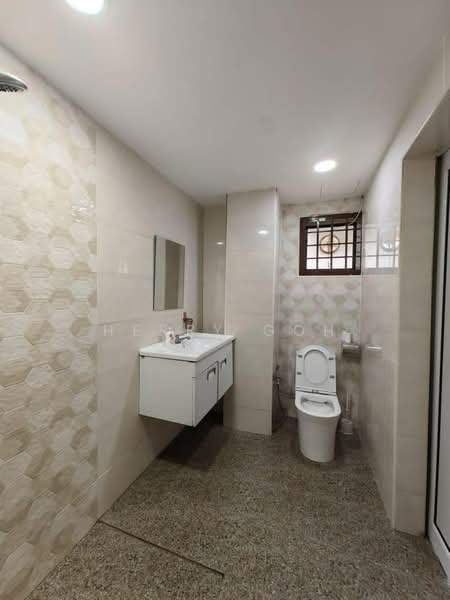 Semi-Detached House for Sale in Taman Iskandar (Johor Bahru) - Herry Goh - Bathroom - PropertyGuru.com.my