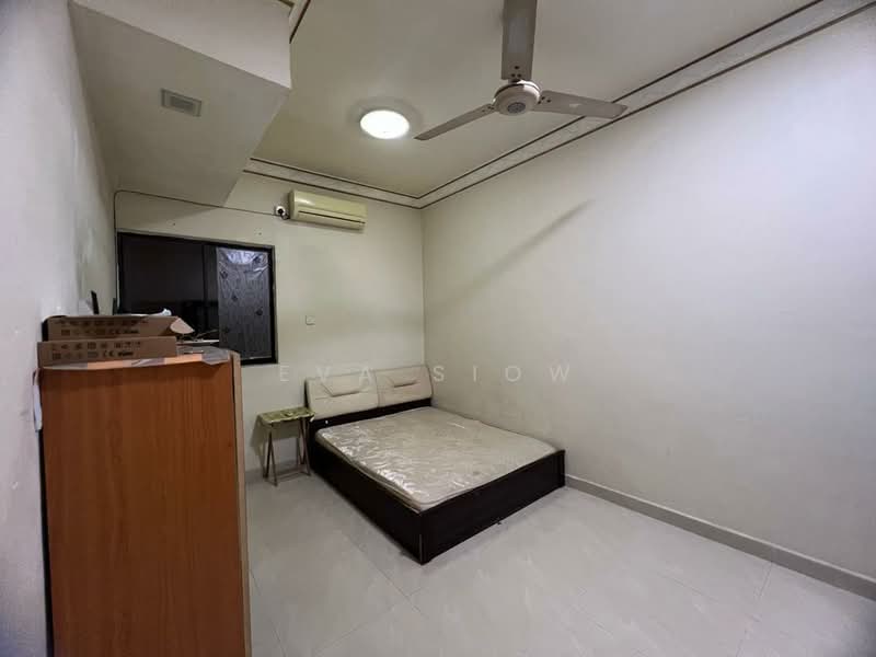 Rumah Teres 2 Tingkat untuk Dijual di Taman Nusa Bestari 2 (Iskandar Puteri (Nusajaya)) - Eva Siow - Bedroom - PropertyGuru.com.my
