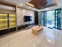 For Rent - Iconic Skies