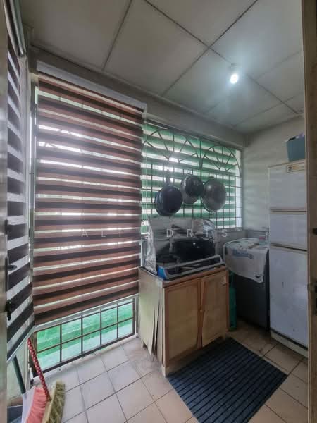 2-storey Terraced House for Sale in Usj 11 (Subang Jaya) - Ali Idris - Kitchen - PropertyGuru.com.my