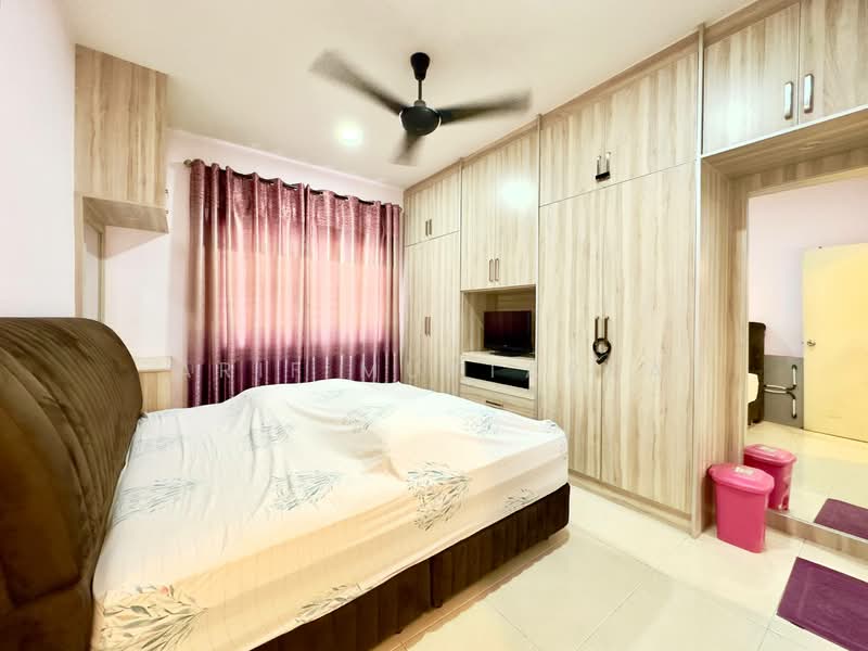 Condominium for Sale at Kristal Heights - Arif Mustapha - Bedroom - PropertyGuru.com.my
