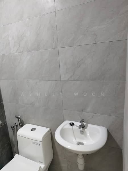 Kondominium untuk Disewa di Residensi Bintang - Ashley Woon - Bathroom - PropertyGuru.com.my