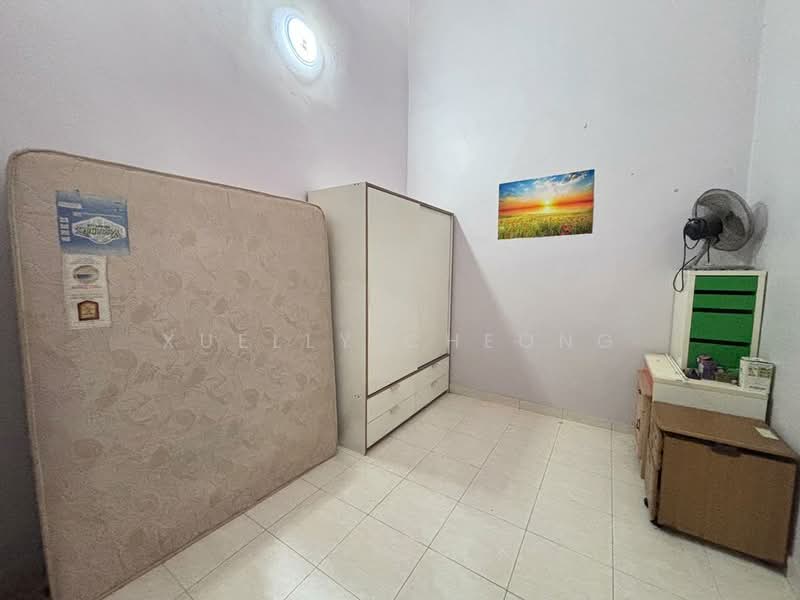 Rumah Teres 1 Tingkat untuk Disewa di Kempas (Johor Bahru) - Xuelly Cheong - Bedroom - PropertyGuru.com.my