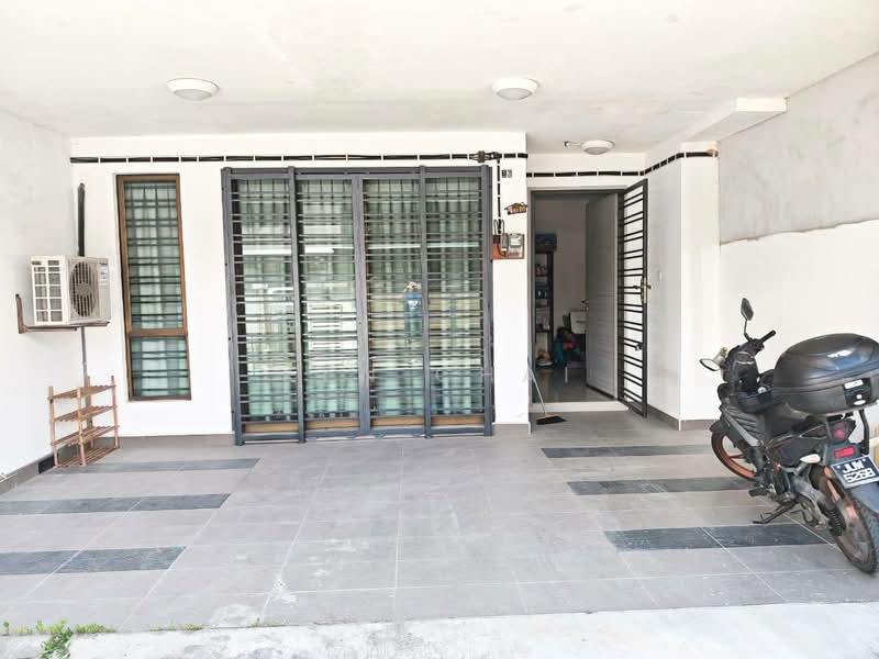 2-storey Terraced House for Sale in Bandar Tiram (Ulu Tiram) - Ken Chai - Exterior - PropertyGuru.com.my