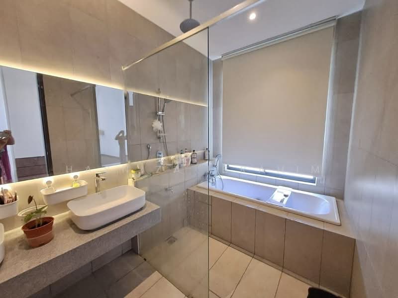 Rumah Teres 2 Tingkat untuk Disewa di Elmina (Shah Alam) - Hasniza Ibrahim - Bathroom - PropertyGuru.com.my