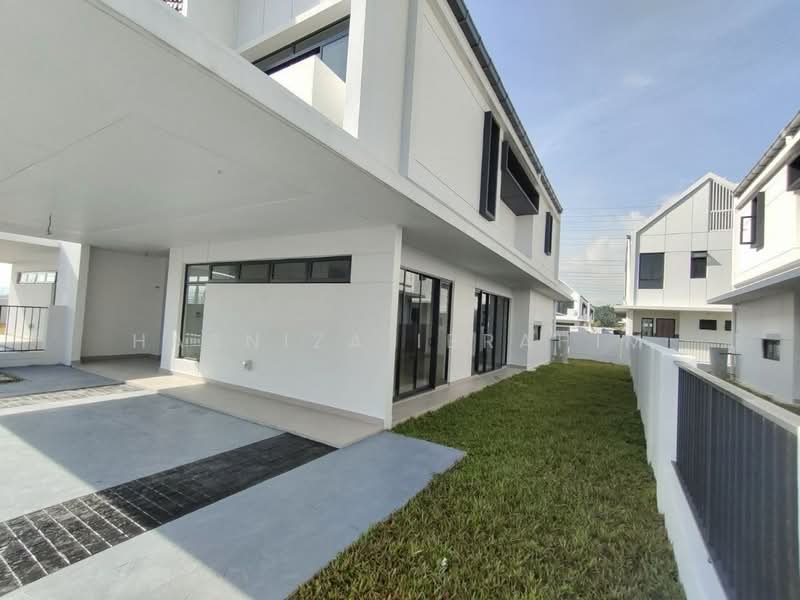 Rumah Teres 2 Tingkat untuk Disewa di Elmina (Shah Alam) - Hasniza Ibrahim - Exterior - PropertyGuru.com.my