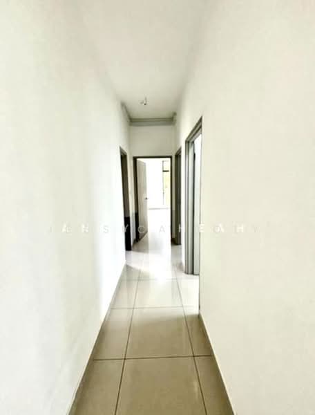 Apartment for Sale at Austin Regency (Pangsapuri Austin Perdana) - Jessica Boey - Corridor - PropertyGuru.com.my