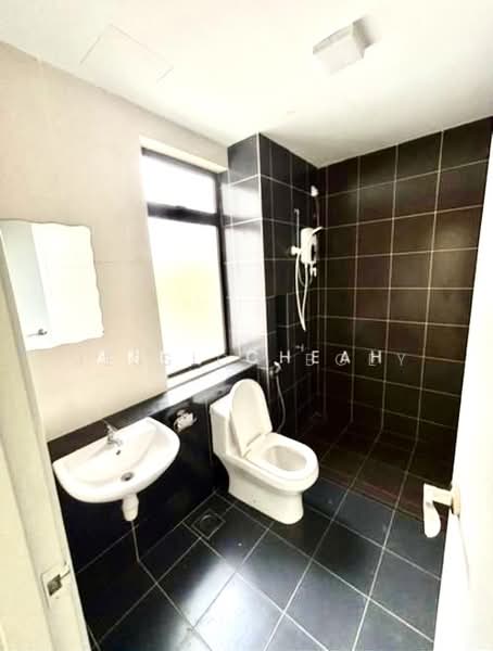Apartment for Sale at Austin Regency (Pangsapuri Austin Perdana) - Jessica Boey - Bathroom - PropertyGuru.com.my