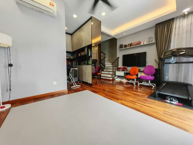 Semi-Detached House for Sale in Setia Utama (Setia Alam) - Raymond Choo - Living Room - PropertyGuru.com.my