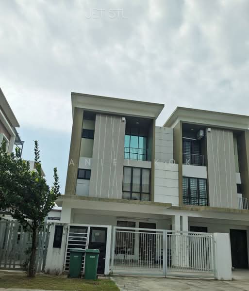 Cluster House for Sale in Setia Utama (Setia Alam) - Daniel Kok - Exterior - PropertyGuru.com.my