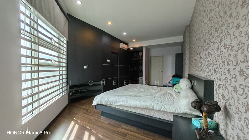 Condominium for Sale at The Brezza - Ooi Chee Khoon - Bedroom 1 - PropertyGuru.com.my