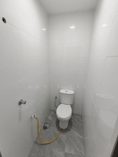 Rumah Teres 1 Tingkat untuk Dijual di Taman Ungku Tun Aminah (Skudai) - Annie Tee - Bathroom - PropertyGuru.com.my