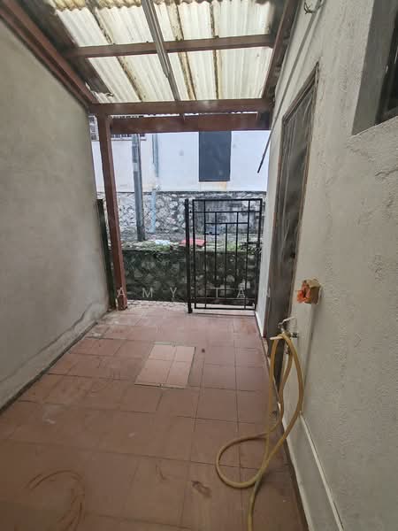 2-storey Terraced House for Sale in Bandar Utama 1 (Bandar Utama) - Amy Tan - Exterior - PropertyGuru.com.my
