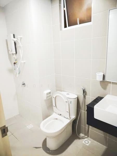 Kondominium untuk Disewa di Ideal Residency - Andrew Chow - Bathroom - PropertyGuru.com.my