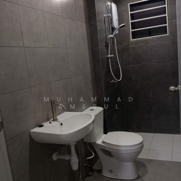 Kondominium untuk Disewa di LSH33 - Muhammad Amerul - Bathroom - PropertyGuru.com.my