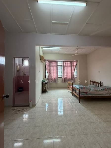 Rumah Teres 2 Tingkat untuk Dijual di Taman Pulai Utama (Skudai) - AhMood Goh - Bedroom - PropertyGuru.com.my