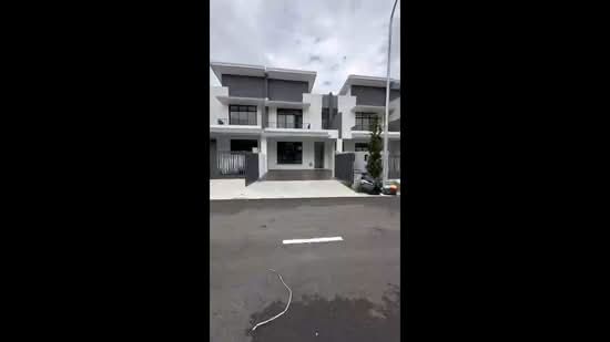 Rumah Teres 2.5 Tingkat untuk Disewa di Taman Ponderosa (Johor Bahru) - Vera Chang - PropertyGuru.com.my