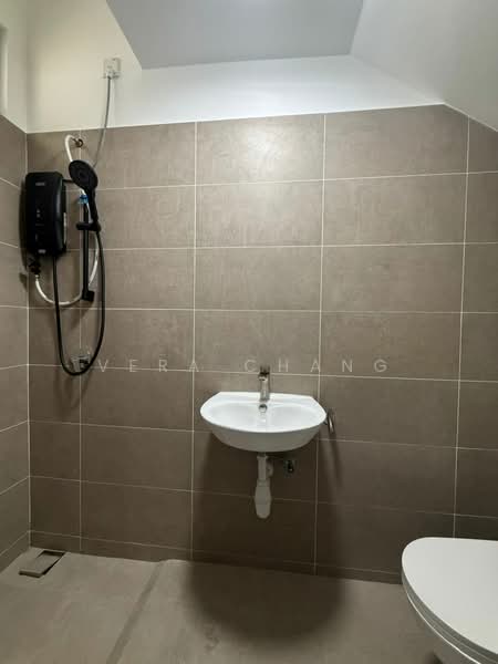 Rumah Teres 2.5 Tingkat untuk Disewa di Taman Ponderosa (Johor Bahru) - Vera Chang - Bathroom - PropertyGuru.com.my