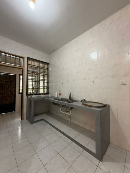 Rumah Teres 2 Tingkat untuk Dijual di Kulai (Johor) - Eve Woon - Kitchen - PropertyGuru.com.my