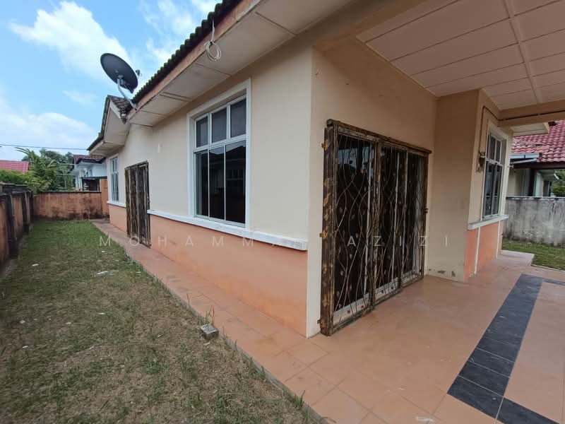 Cluster House for Sale in Taman Seri Inderapura (Kuantan) - Mohammad Azizi - Exterior - PropertyGuru.com.my