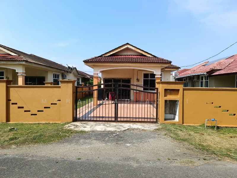 Cluster House for Sale in Taman Seri Inderapura (Kuantan) - Mohammad Azizi - Exterior - PropertyGuru.com.my