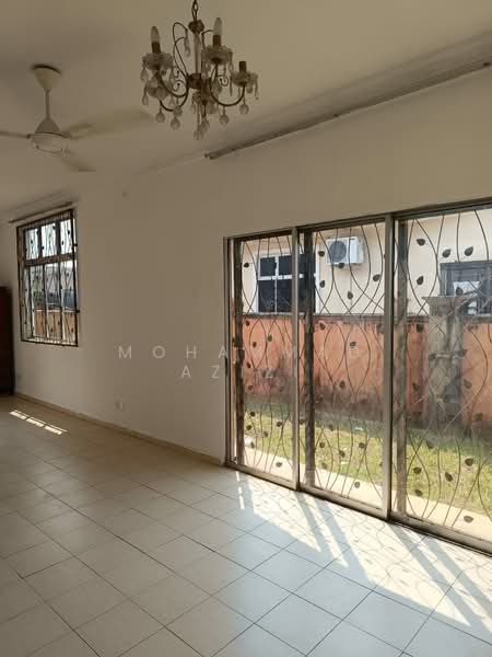 Cluster House for Sale in Taman Seri Inderapura (Kuantan) - Mohammad Azizi - Living Room - PropertyGuru.com.my