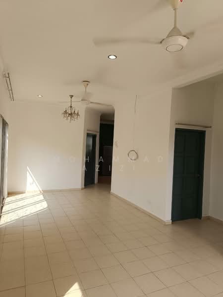 Cluster House for Sale in Taman Seri Inderapura (Kuantan) - Mohammad Azizi - Living Room - PropertyGuru.com.my