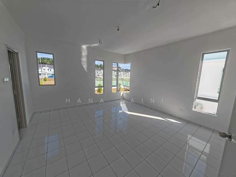 Rumah Teres untuk Dijual di Port Dickson (Negeri Sembilan) - Hana Zaini - room - PropertyGuru.com.my