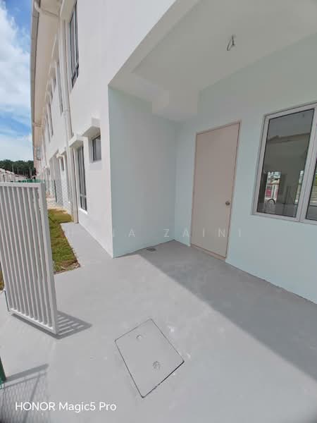 Rumah Teres untuk Dijual di Port Dickson (Negeri Sembilan) - Hana Zaini - Exterior - PropertyGuru.com.my