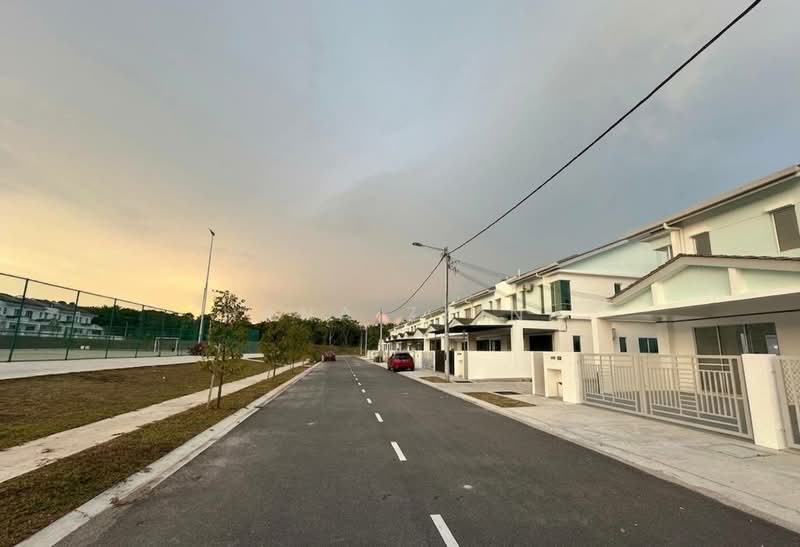 Rumah Teres untuk Dijual di Port Dickson (Negeri Sembilan) - Hana Zaini - Exterior - PropertyGuru.com.my