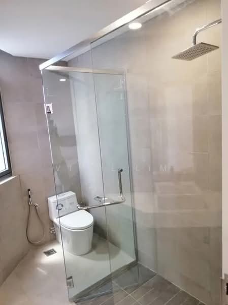 Condominium for Rent at Vivo Residential Suites - Vince Lim - Bathroom - PropertyGuru.com.my