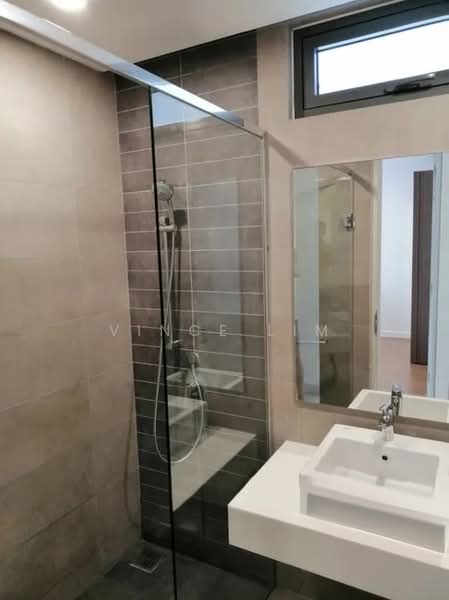 Condominium for Rent at Vivo Residential Suites - Vince Lim - Bathroom - PropertyGuru.com.my