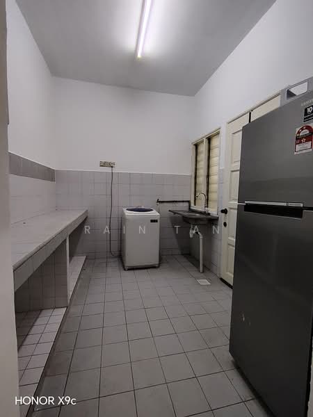 Rumah Teres 1.5 Tingkat untuk Disewa di Sri Petaling (Kuala Lumpur) - Rain Tan - Kitchen - PropertyGuru.com.my
