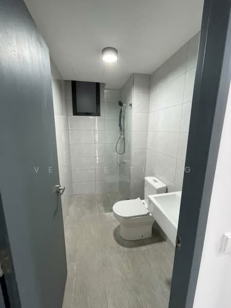 Servis Apartment untuk Disewa di Altris Residences @ The Quartz WM - Venice Tiong - Bathroom - PropertyGuru.com.my