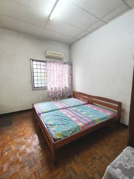 2-storey Terraced House for Sale in Bandar Utama 1 (Bandar Utama) - Amy Tan - Bedroom - PropertyGuru.com.my