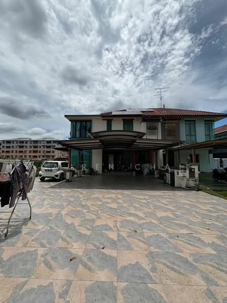 Cluster House for Sale in Taman Sutera Utama (Skudai) - Lauren Chai - Exterior - PropertyGuru.com.my