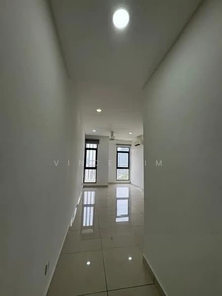 Kondominium untuk Dijual di Vivo Residential Suites - Vince Lim - Corridor - PropertyGuru.com.my