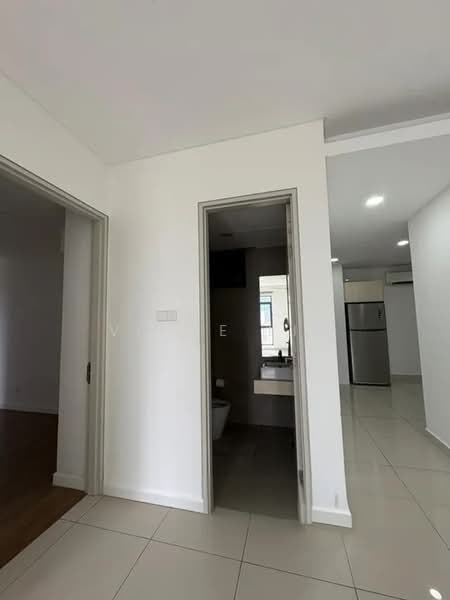 Kondominium untuk Dijual di Vivo Residential Suites - Vince Lim - Bathroom - PropertyGuru.com.my