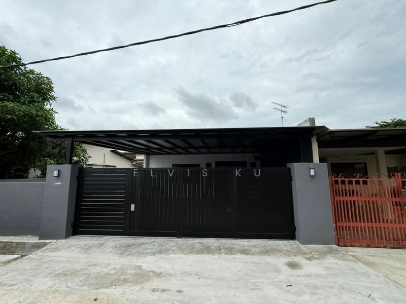 Rumah Berkembar untuk Dijual di Taman Daya (Johor Bahru) - Elvis Ku - Exterior - PropertyGuru.com.my
