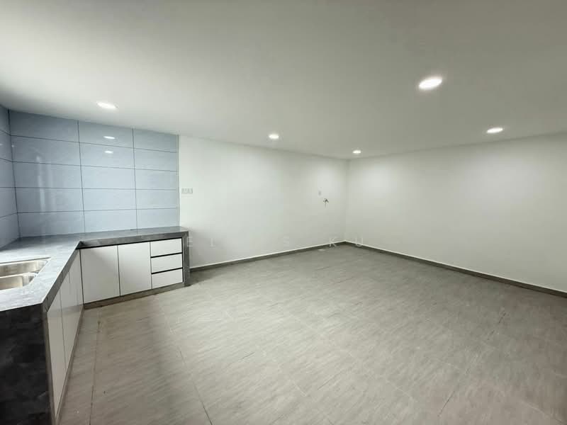 Rumah Berkembar untuk Dijual di Taman Daya (Johor Bahru) - Elvis Ku - Kitchen - PropertyGuru.com.my