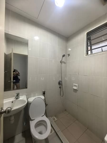 2-storey Terraced House for Sale in Kemuning Utama (Shah Alam) - Jim Ling - Bathroom - PropertyGuru.com.my
