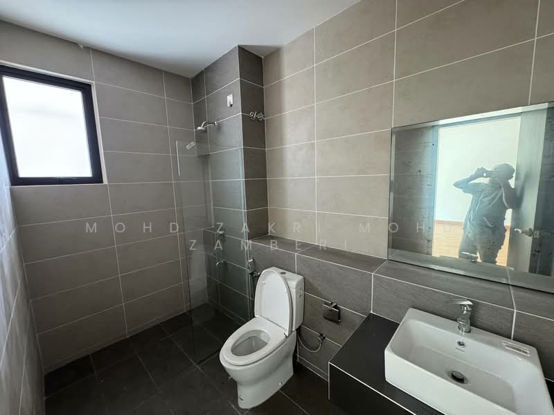 Rumah Teres 2 Tingkat untuk Dijual di Bukit Raja (Selangor) - Mohd Zakri Mohd Zamberi - Bathroom - PropertyGuru.com.my