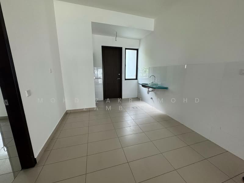 Rumah Teres 2 Tingkat untuk Dijual di Bukit Raja (Selangor) - Mohd Zakri Mohd Zamberi - Kitchen - PropertyGuru.com.my